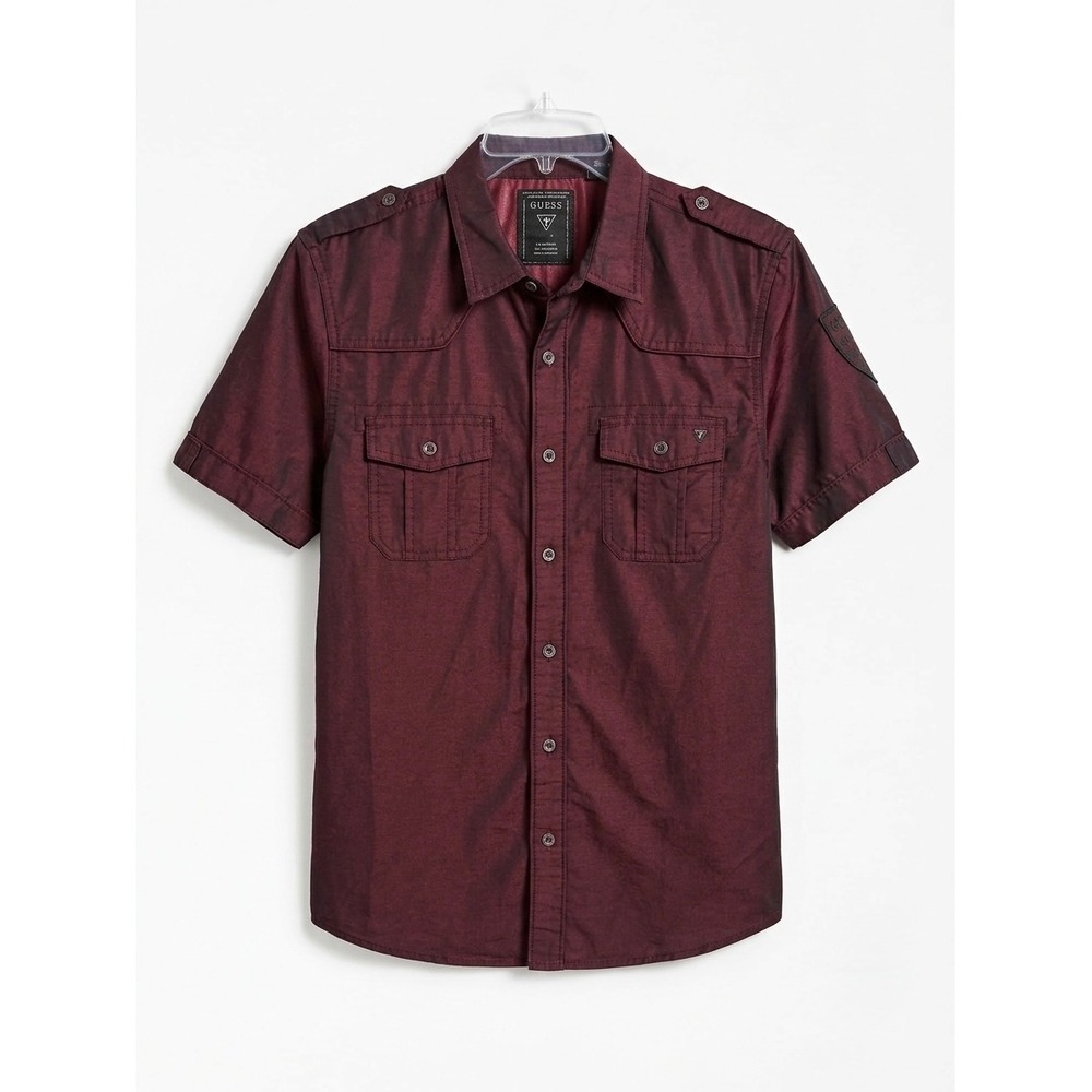 GUESS Men's Burgundy Military Epaulette Snap Pocket Short Sleeve Shirt Medium
